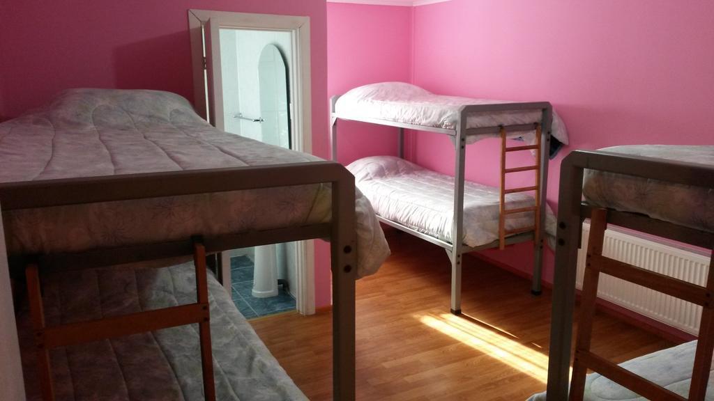 Hostal Chiloe Hostel Пунта-Аренас Экстерьер фото