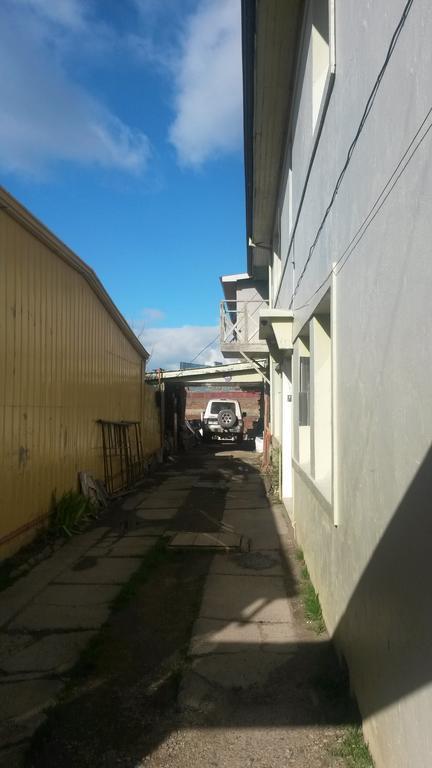 Hostal Chiloe Hostel Пунта-Аренас Экстерьер фото