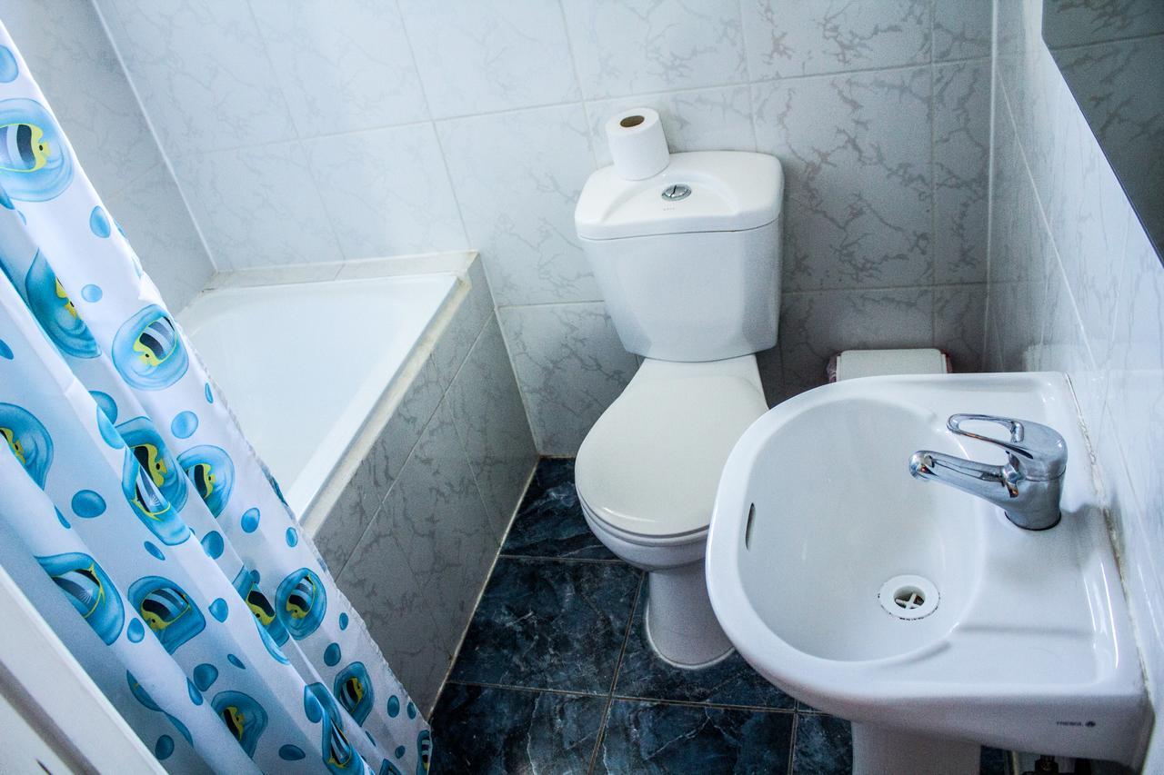 Hostal Chiloe Hostel Пунта-Аренас Экстерьер фото