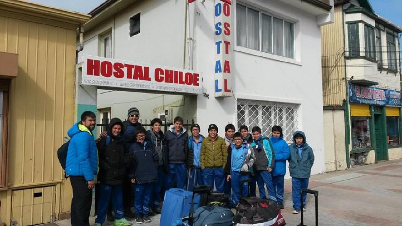 Hostal Chiloe Hostel Пунта-Аренас Экстерьер фото